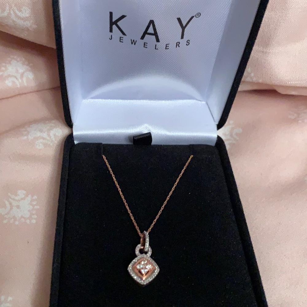 Kay’s Diamond Necklace